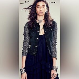 FREE PEOPLE 🛍️Denim Jacket with Knit Sleeves
